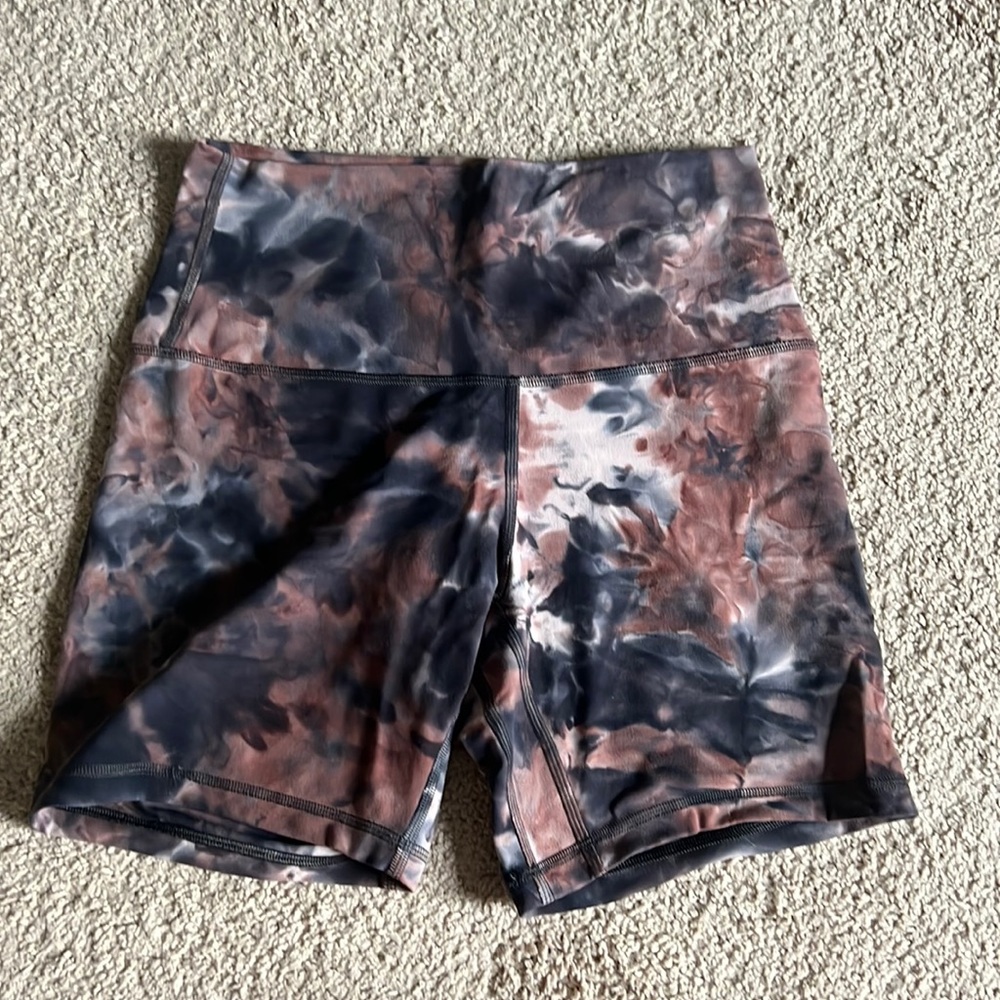Lululemon Align Tie Dye Shorts Size 6